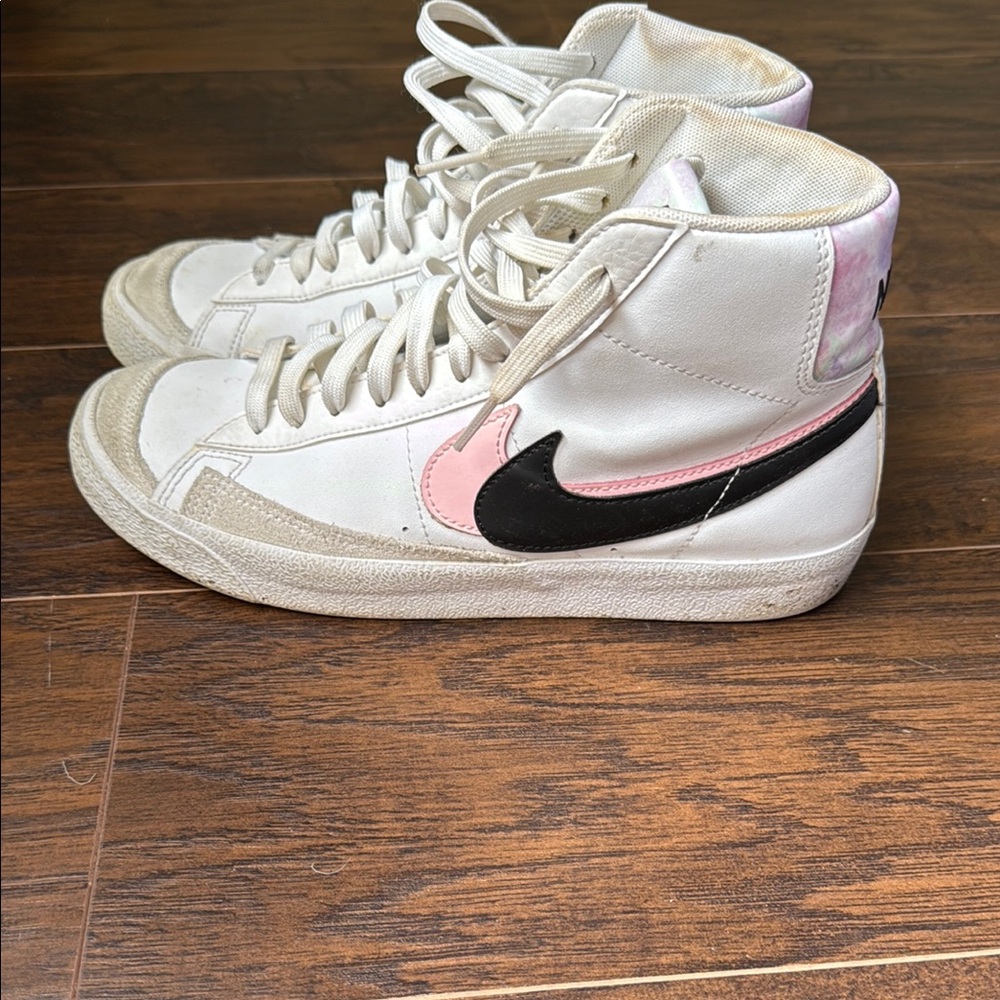 Nike High-Top Blazers in White and Pink